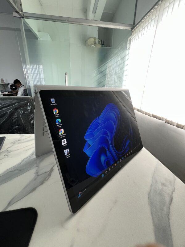 Microsoft Surfacebook 2 (2 in 1) Touchscreen Laptop - Image 2
